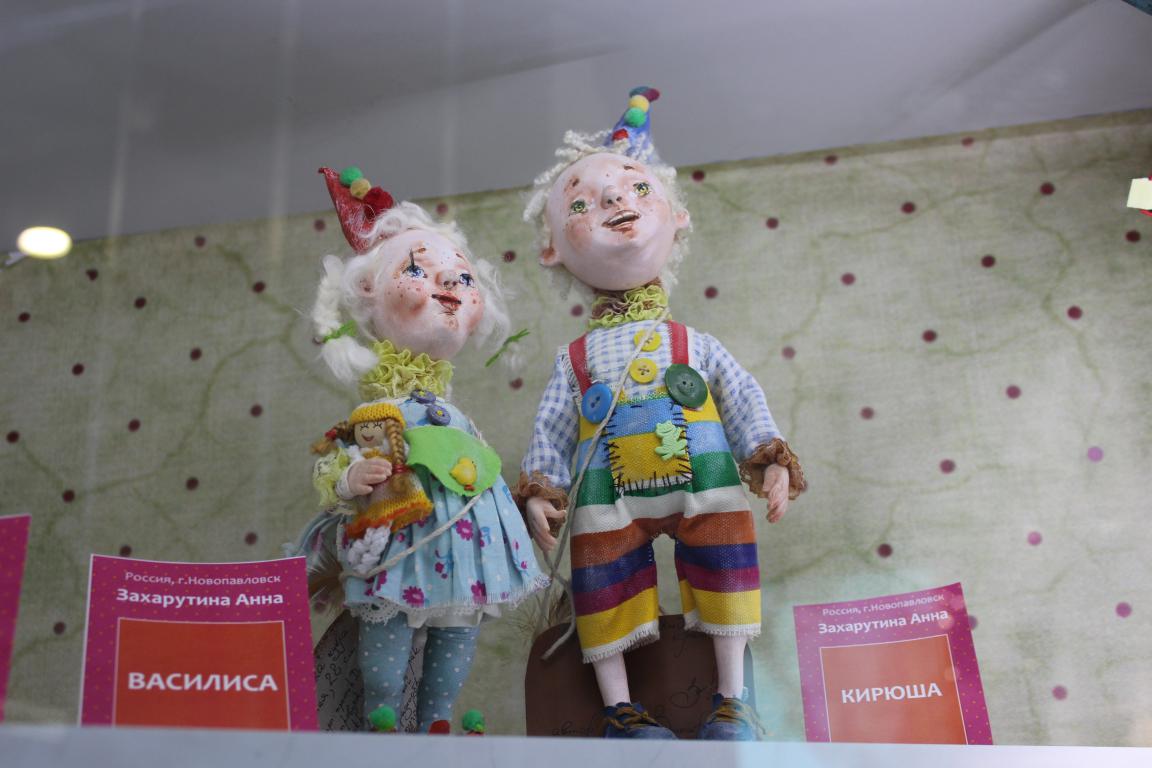 Выставка кукол в Триумф Молле 