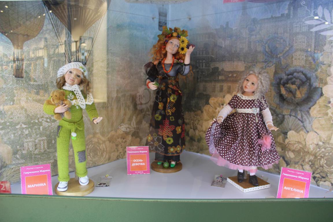 Выставка кукол в Триумф Молле 